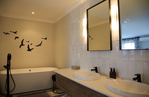Sedgefield Cabin | Simbavati Fynbos on Sea
