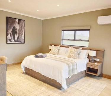Malelane Ski Chalet | Simbini Sunset Cottage