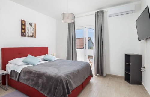 Barbat na Rabu Apartment | Simicic (RAB161) by Interhome