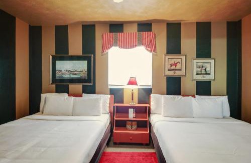 Wamego Hotel | Simmer Motel