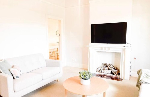Wagga Wagga House | Simmons Street Grandeur