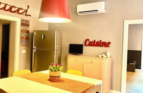 Old Town Apartment | SIMONA's place. The center of Modena CIN IT036023C2V4ED6TF5 CIR 036023-AT-00032