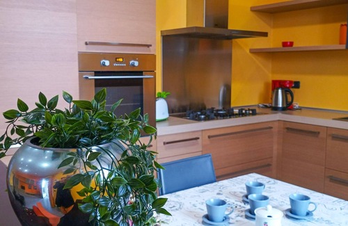 San Siro Apartment | Simone Holiday Appartment with Lake View