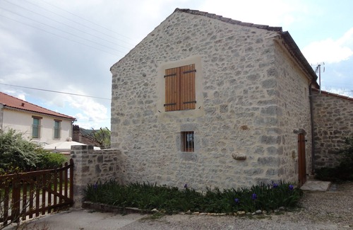 Caillac Cottage | Simple and comfortable 3* gite for 4-6 people