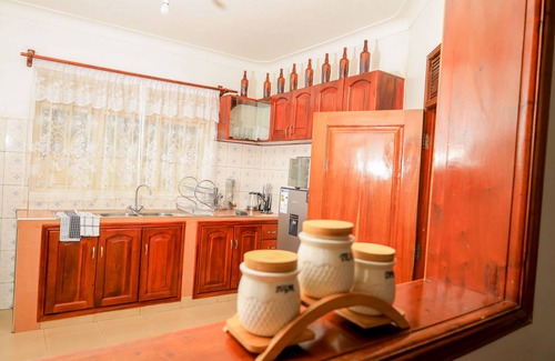 Mukono House | Simple and Ethnic Centric