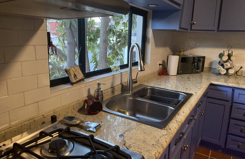 Guaymas House | Simple and warm, with yard, parking space. Near elementary and middle school.