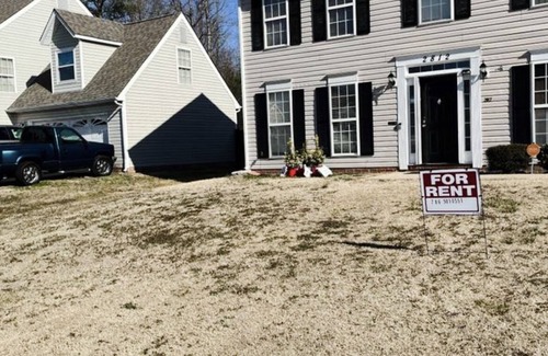 Colonial Heights House | Simple, clean, and spacious 4 bedroom house with a stairlift.