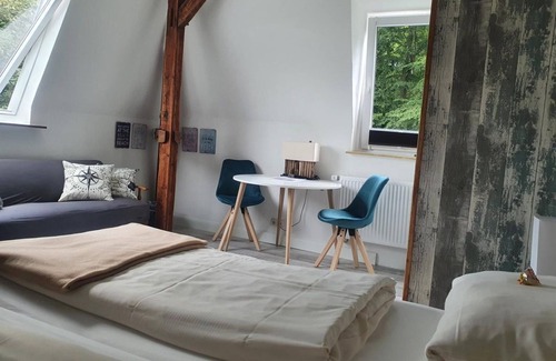 Moelln Bed & Breakfast | Simple double room - Pension Seeschlösschen