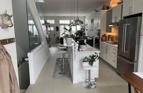 Bellingham House | Simple Elegance - nicely appointed home in Bellingham, WA