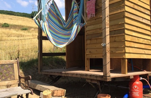 Bridport Cabin | Simple, idyllic rural cabin, with sea views, peace but nearby local amenities