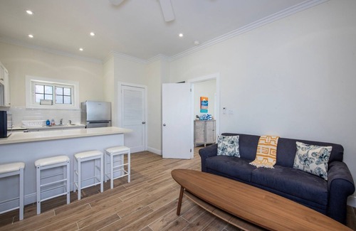 North Palmetto Point House | Simple Life Cottage 1 Bedroom Cottage