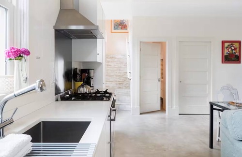 Bainbridge Island House | Simple Living at Luxurious, Modern Farmhouse on Bainbridge Island. Dogs ok.