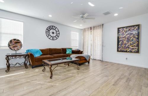 Estrella Village House | Simple Retreat Budget-Friendly and Convenient