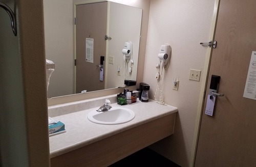 Guymon Hotel | Simple Rewards Inn