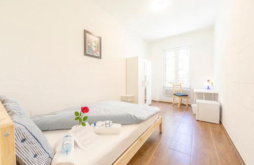 St. Gallen House | Simple Rooms - Yellow Inn