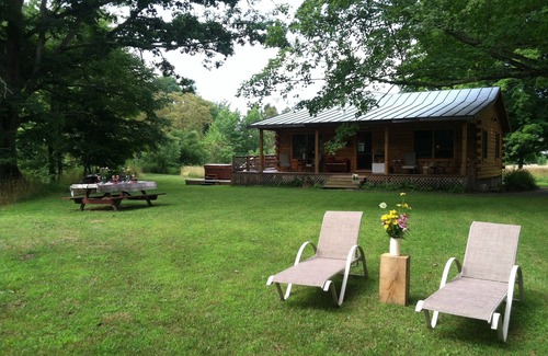 Monterey Cabin | Simple. Rustic. Luxury.