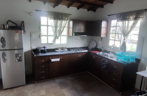 El Eden Ski Chalet | Simplicidad Campestre: Casa para Desconectar