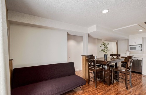 Northwest Calgary House | Simplistic 2BR Suite near Nose Hill & Airport