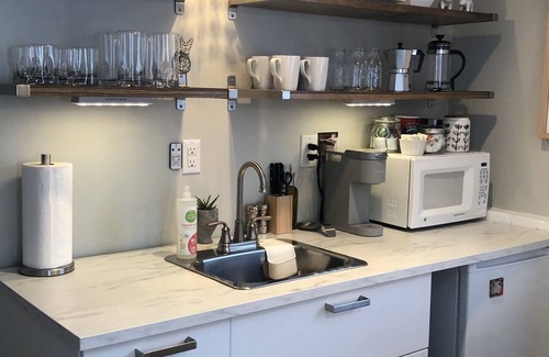 Carbondale Apartment | “Simply Comfy” Guest Suite, Private Entrance - Skiing, Hiking, Fishing, Biking.