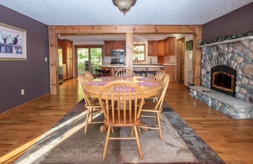 Hammondsport Cottage | Simply Keuka: "Spectacular Views and Hot Tub for Maximim Relaxation!"