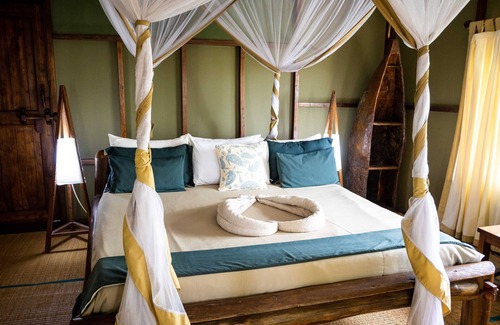 Tanga Cabin | Simply Saadani Camp