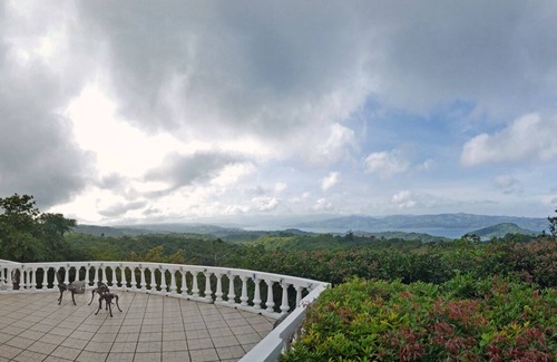 Arenal Villa | Simply the best, incredible views,pool,delicious food and a friend in the area.