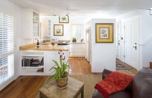 Upper East Bed & Breakfast | Simpson House Inn