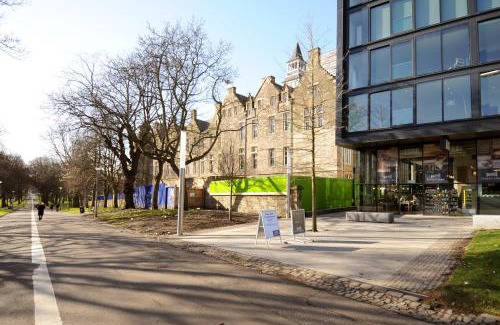 Laurieston Apartment | Simpsons Loan - 273