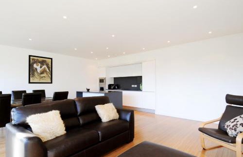Laurieston Apartment | Simpsons Loan - 273