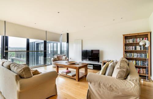 Laurieston Apartment | Simpsons Loan - 428