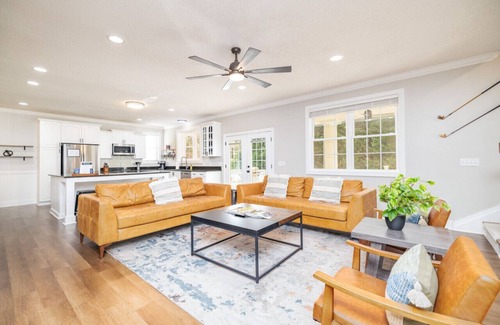 Southern Pines House | Simulator & Unbeatable Golf Experience On 2 Acres!