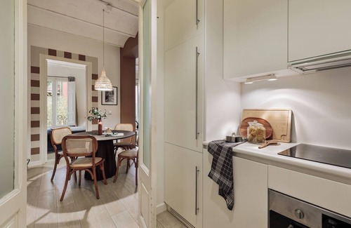 Sant Gervasi – la Bonanova Apartment | Sinan - 2 bedrooms and balcony in Sant Gervasi