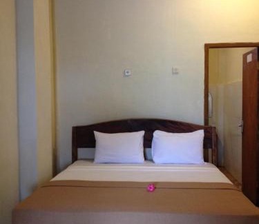 Bayan Hotel | Sinar Rinjani Cottage & Restaurant