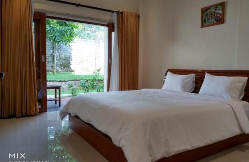 Bayan Hotel | Sinar Rinjani Cottage & Restaurant