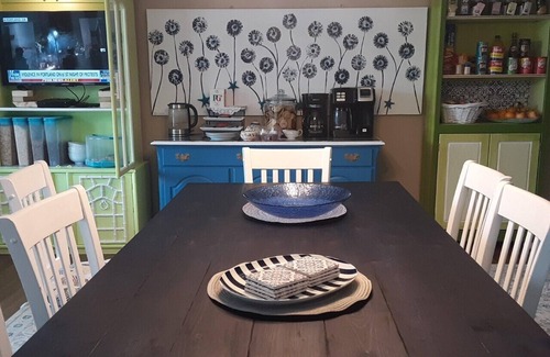 Southport House | Sinderellas Rockefellas Accommodation & Onsite Bridal Boutique