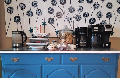 Southport House | Sinderellas Rockefellas Accommodation & Onsite Bridal Boutique