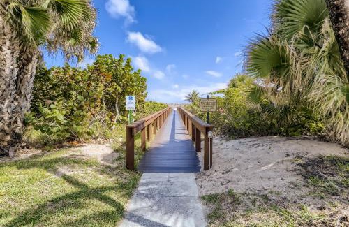 Palm Beach Shores Apartment | Singer Island Stunner 2 BR
