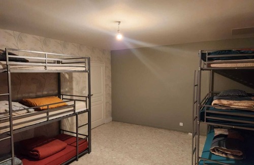Colomiers Bed & Breakfast | Single Bed in 6-Bed Mixed Dormitory