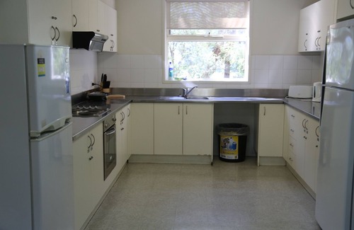 Berwick Apartment | Single ensuite room in convenient quiet location