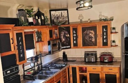 Woodlawn Apartment | Single Family Brick Home