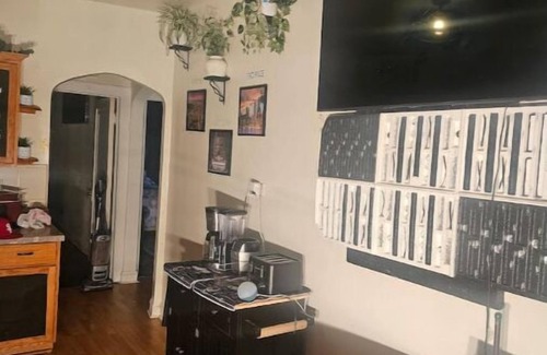 Woodlawn Apartment | Single Family Brick Home