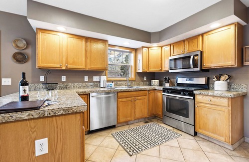 Gypsum House | Single Family Home on the Eagle River - Private Hot Tub - Fishing/Rafting/OHV