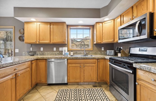 Gypsum House | Single Family Home on the Eagle River - Private Hot Tub - Fishing/Rafting/OHV