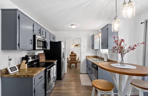 Clarksville House | Single Family Home in a Beautiful Neighborhood
