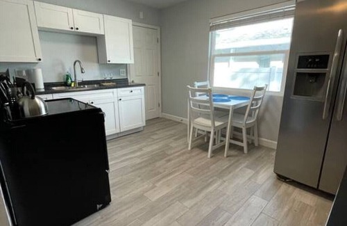 United Central Apartment | Single Family house portion in St.Petersburg FL #1
