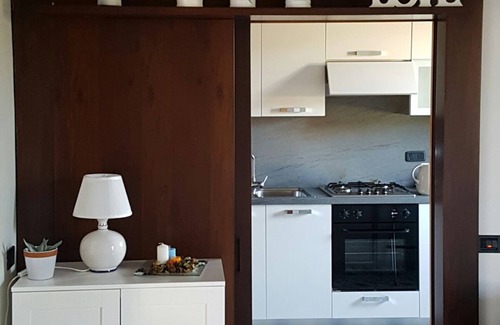 Laura Villa | Single-family house in private park 250 m from the sea with communal swimming pool