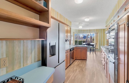 Rockwall House | Single Family in Lakeside Neighborhood-close to 66