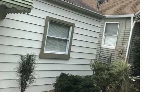 Barberton House | Single Family Residence Inn