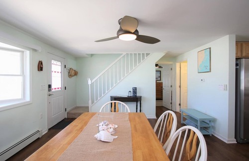 Beach Haven West House | Single family. Waterfront. Boat Slip. Beach Haven West. Private yard. WIFI.