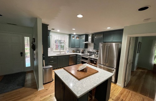 Melrose on the Beach House | Single Family Home, Land trans Round Trip! Melrose Pool Open!
